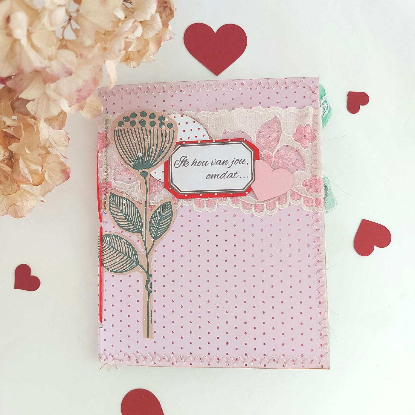 IK HOU VAN JOU, OMDAT Junk Journal met roze glans kaft