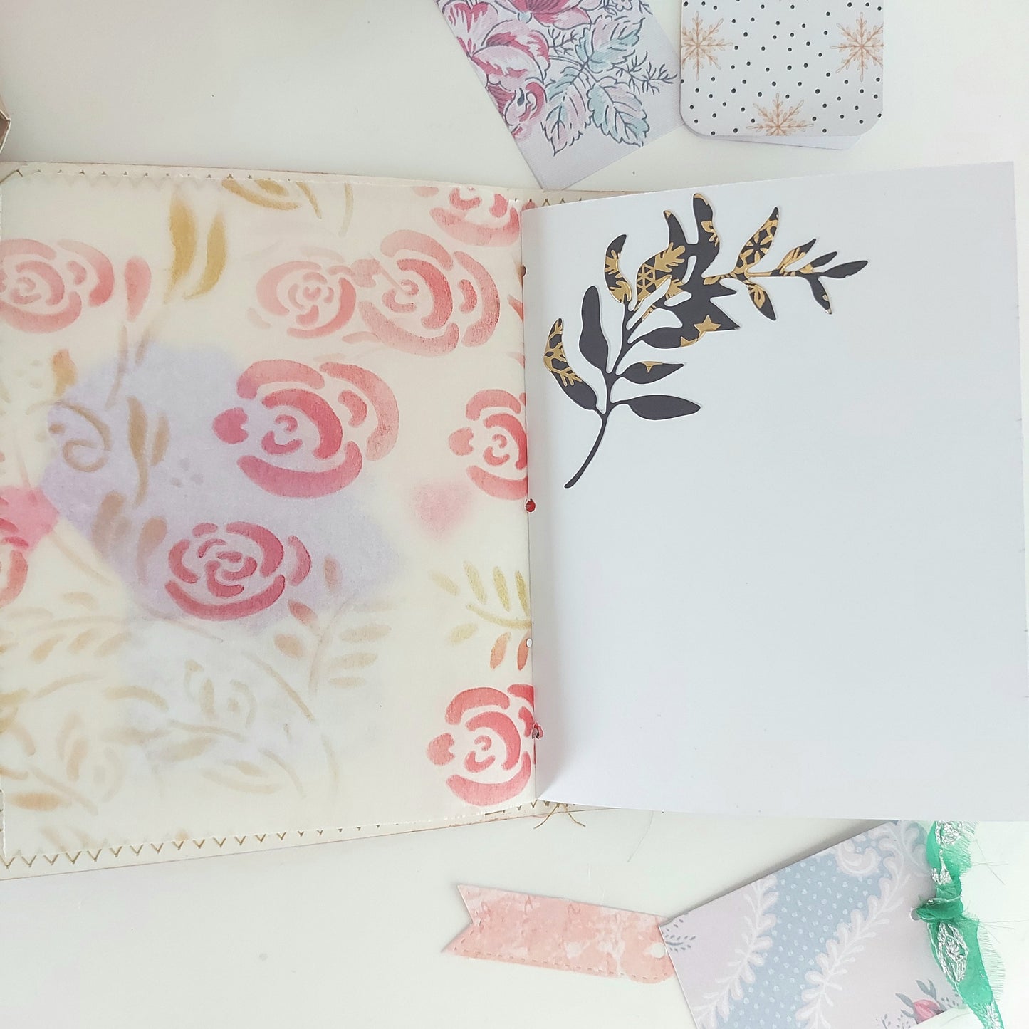 IK HOU VAN JOU, OMDAT Junk Journal met roze glans kaft