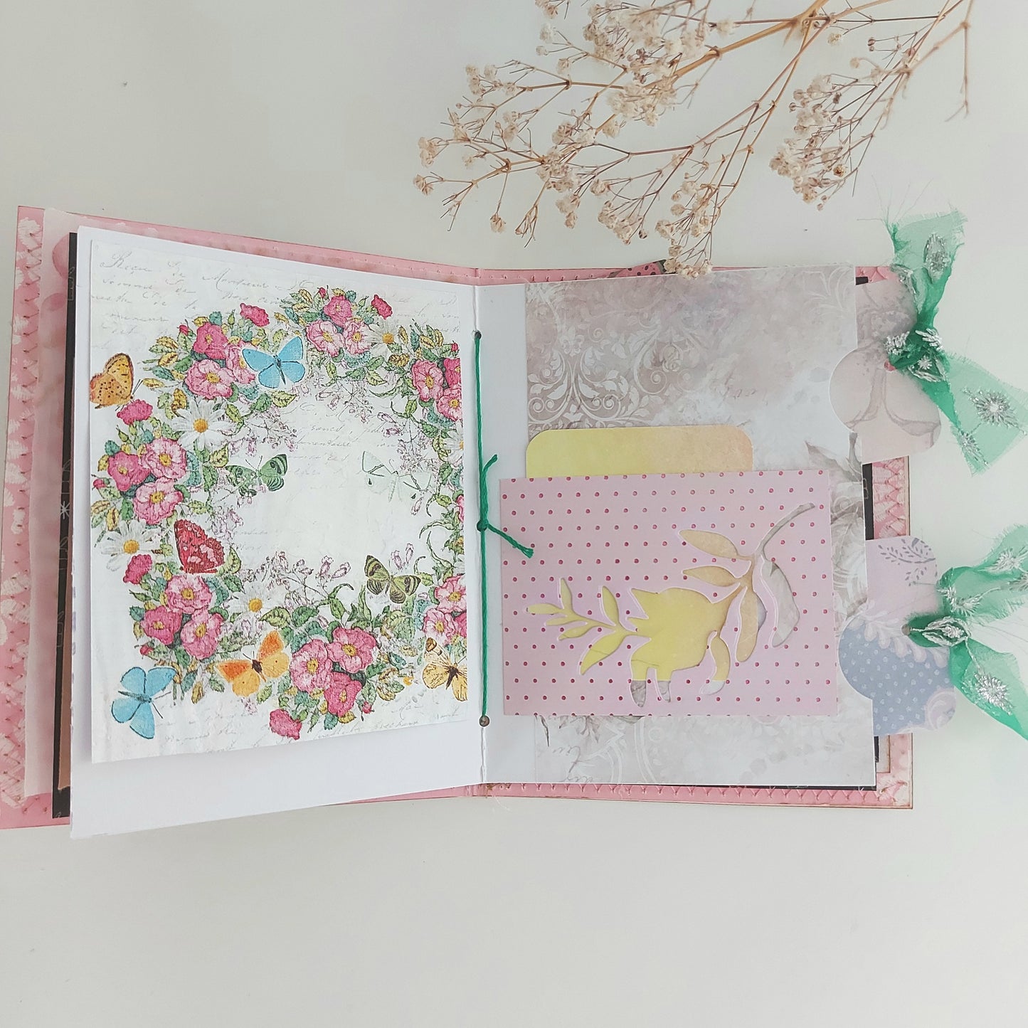 IK HOU VAN JOU, OMDAT Junk Journal met wit zwart en goud kaft
