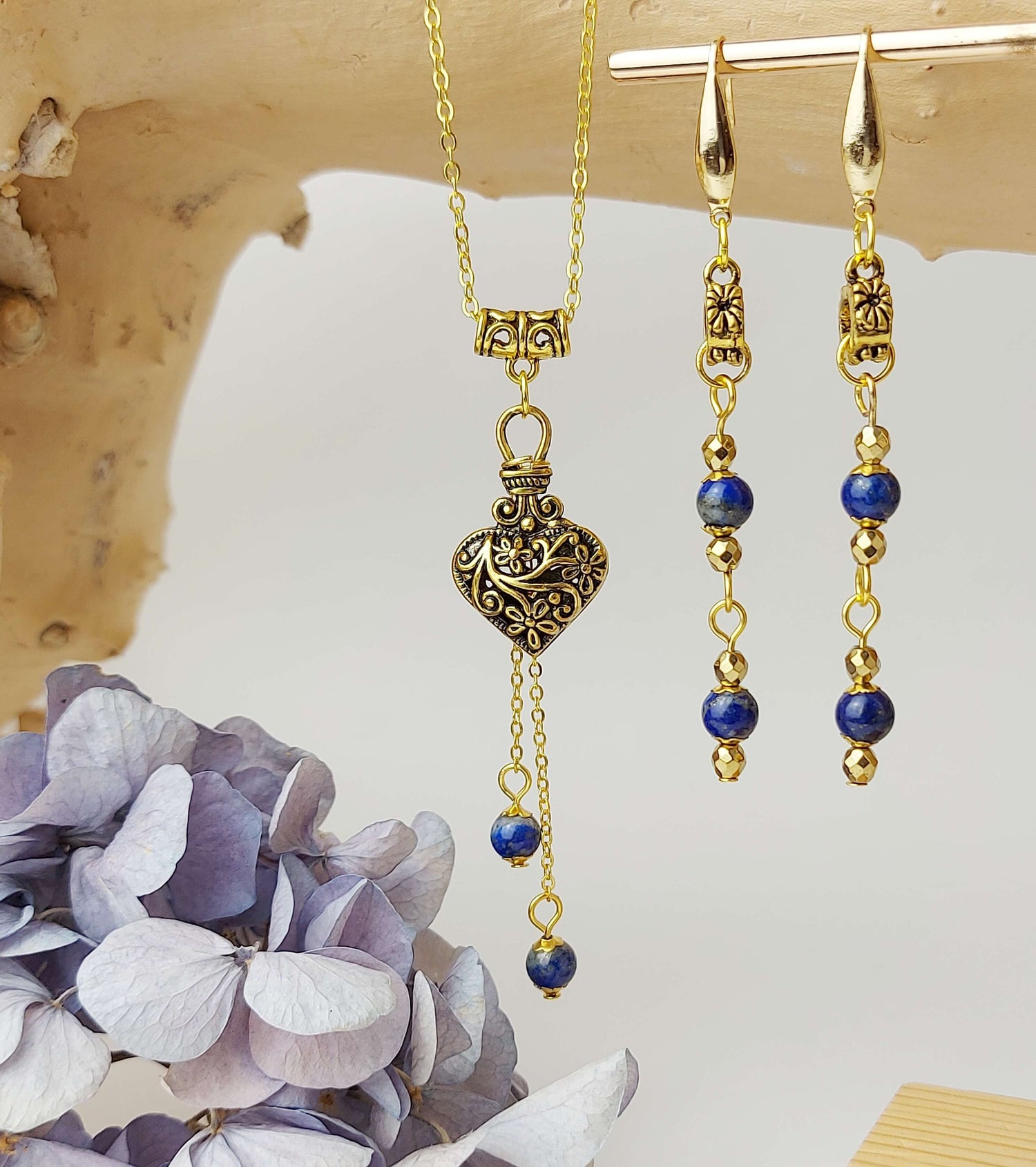 Ketting en oorbellen lapis lazuli en hematiet