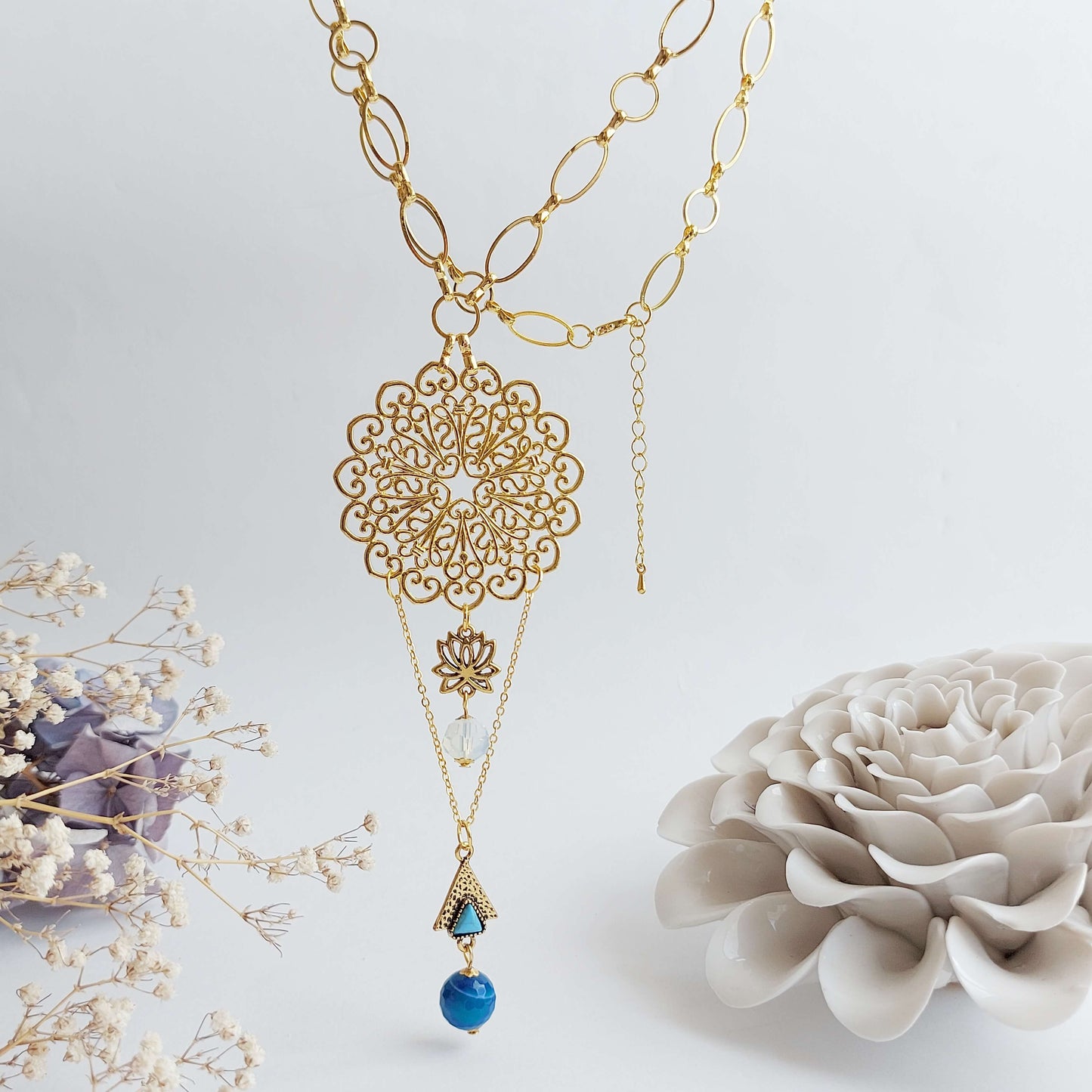 INTUITIVE PEACE Boho Necklace with Opalite, Howlite and Agate