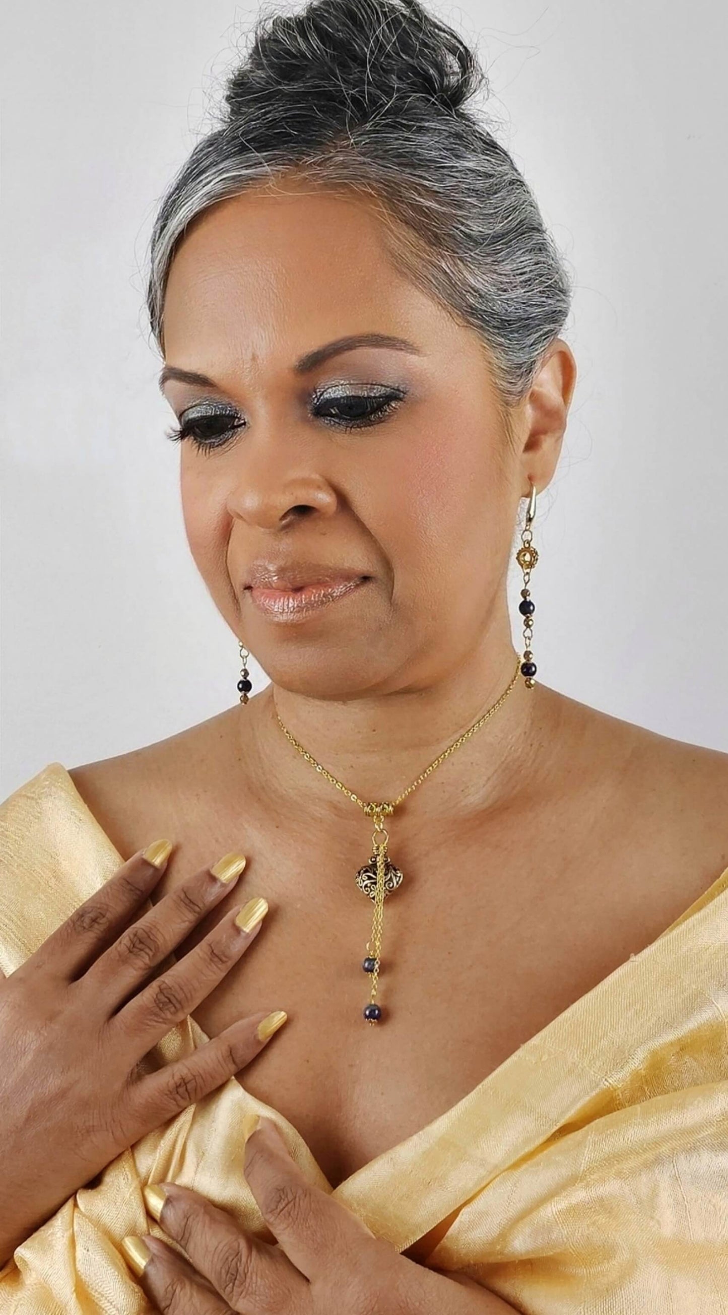 Necklace and matching earrings with Lapis Lazuli and Hematite