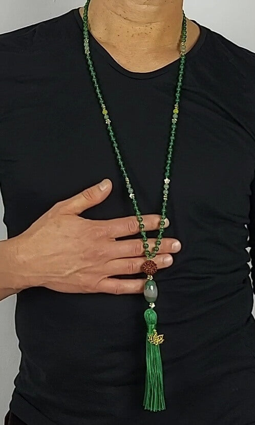 ANAHATA Mala meditation necklace with green agate, jade and aventurine